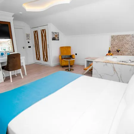 Ocean Blue High Class & Hotell