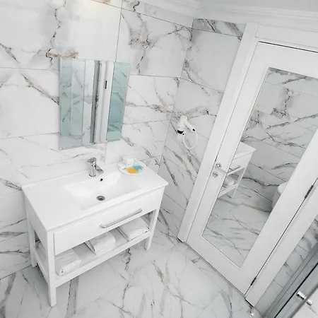 ホテル Ocean Blue High Class & 4*