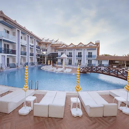 Ocean Blue Hotel & Spa