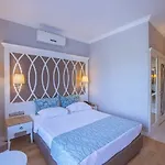 Ocean Blue High Class & Hotel